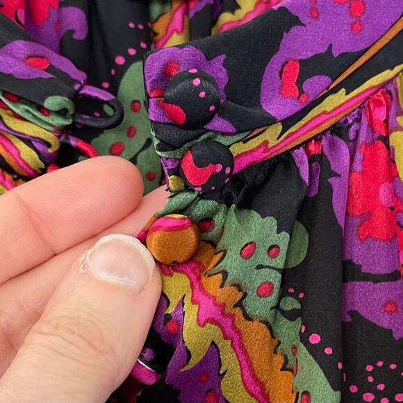 J. Crew Silk Paisley Sleeveless Round Collar Button Blouse, Shirt, Size 2 - Picture 7 of 12